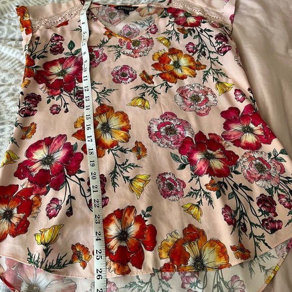 Express Peach floral blouse size Small - Picture 3 of 5